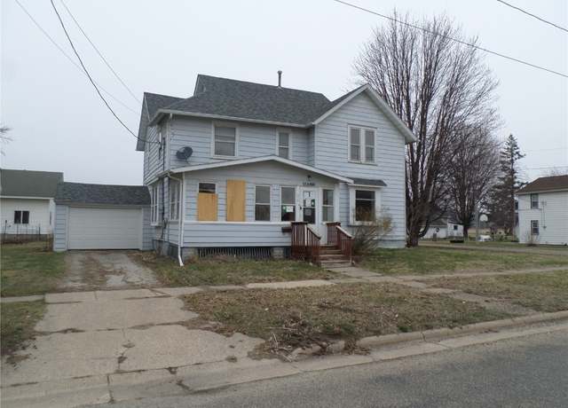 Property at 312 South St, Sumner, IA 50674, 4 beds, 1 bath