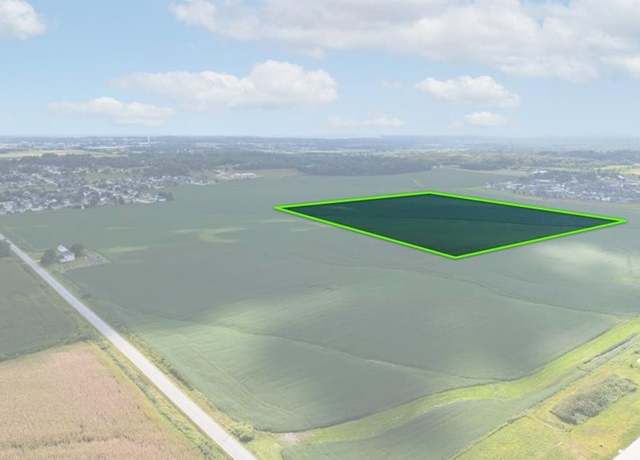 Property at 39.69 Acres M/l N Center Point Rd, Robins, IA 52328
