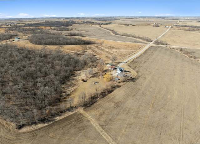 Property at 2000 64th St St, Garrison, IA 52229, 4 beds, 2 baths