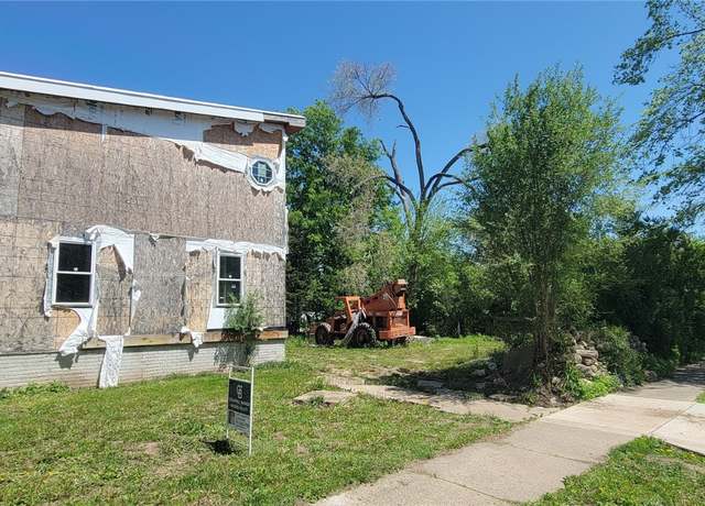 Property at 928 8th St SE, Cedar Rapids, IA 52401