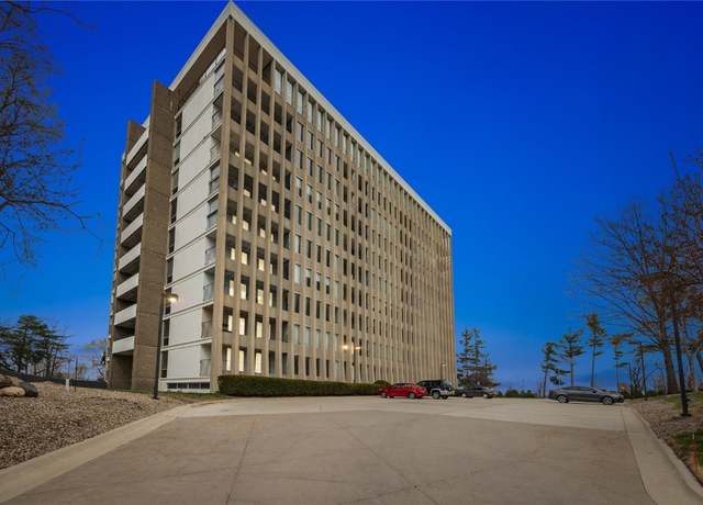 Property at 2222 1st Ave NE #204, Cedar Rapids, IA 52402, 2 beds, 2 baths