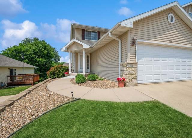 Property at 3516 Stoneview Cir, Cedar Rapids, IA 52404, 2 beds, 1.5 baths