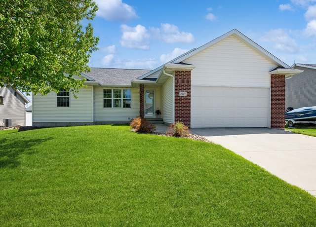 Property at 2405 Tamerac Dr, Marion, IA 52302, 3 beds, 2 baths