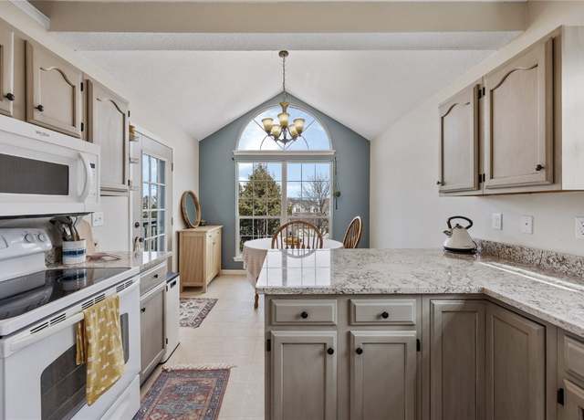 Property at 3260 Willowridge Rd Rd Unit D, Marion, IA 52302, 2 beds, 2 baths