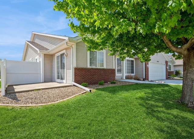 Property at 1237 74th St NE, Cedar Rapids, IA 52402, 2 beds, 2 baths