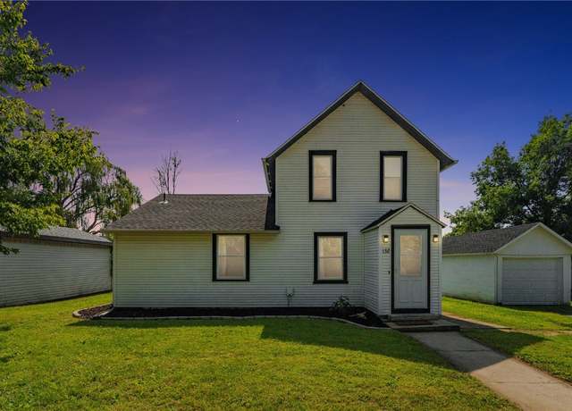 Property at 132 Green St, Center Point, IA 52213, 4 beds, 1 bath