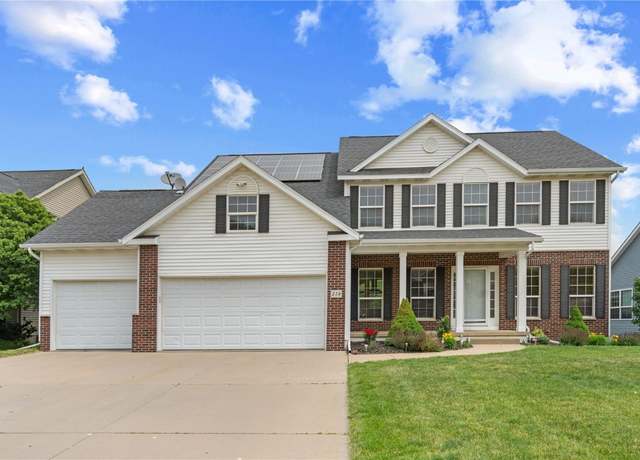 Property at 218 Teakwood Ln NE, Cedar Rapids, IA 52402, 7 beds, 3.5 baths