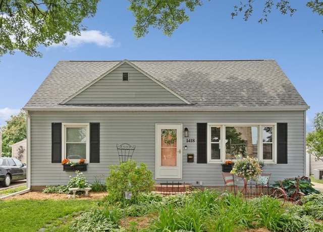 Property at 1418 8th St St NW, Cedar Rapids, IA 52405, 2 beds, 1 bath