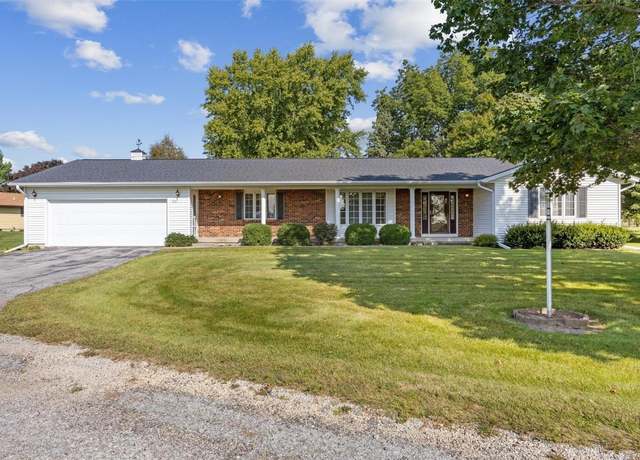 Property at 310 Fair Ct, Bennett, IA 52721, 3 beds, 2 baths