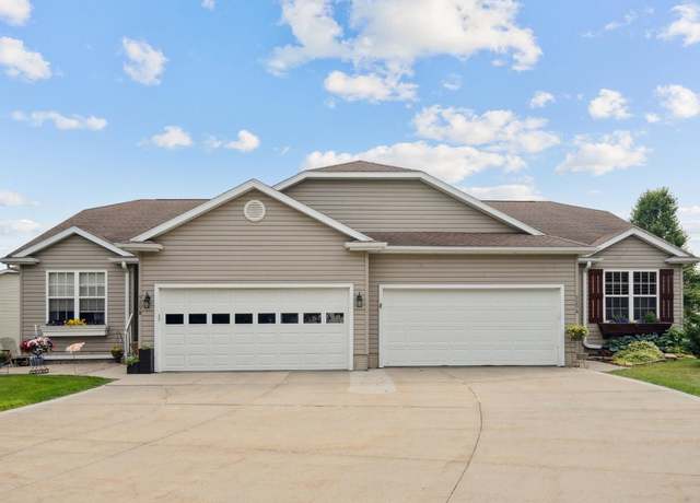 Property at 929 Willow Ln Unit A, Lisbon, IA 52253, 4 beds, 3 baths