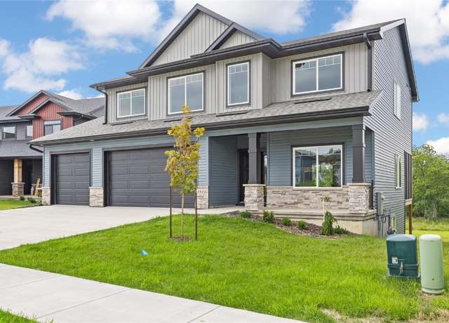 Property at 3911 Winnsboro Dr, Iowa City, IA 52245, 5 beds, 3.5 baths