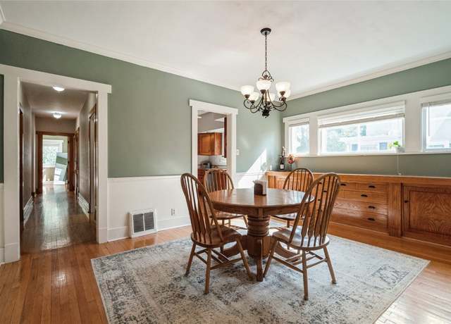 Property at 2416 Bever Ave SE, Cedar Rapids, IA 52403, 3 beds, 2 baths