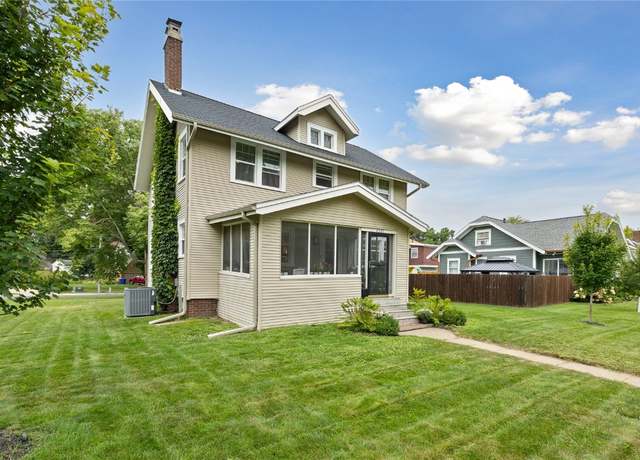 Property at 2323 Upland Dr SE, Cedar Rapids, IA 52403, 4 beds, 1.5 baths