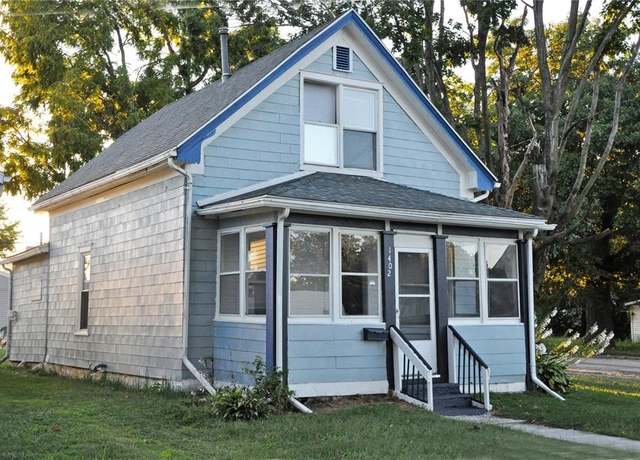 Property at 1402 N St SW, Cedar Rapids, IA 52404, 4 beds, 2 baths