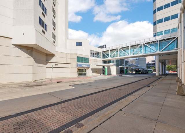 Property at 400 1st St SE #203, Cedar Rapids, IA 52401, 2 beds, 2 baths