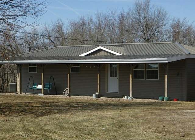 Property at 6317 30th Ave Dr, Shellsburg, IA 52332, 3 beds, 1 bath