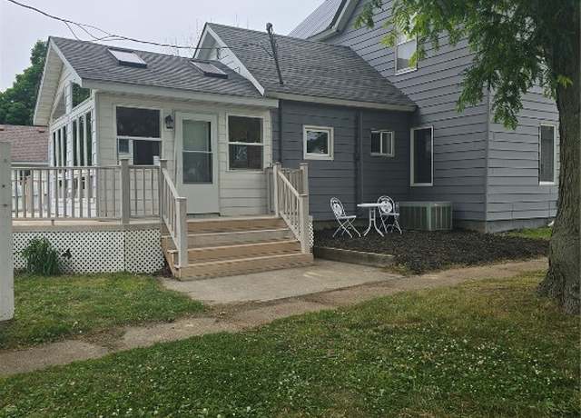 Property at 314 Main St St, Oxford Junction, IA 52323, 3 beds, 1 bath
