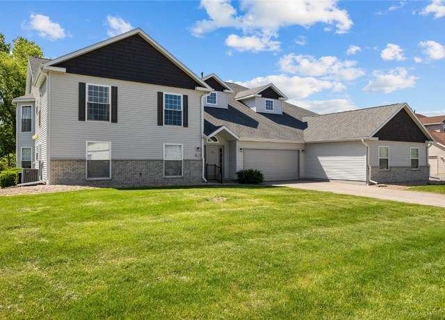 Property at 4430 Westchester Dr NE Unit D, Cedar Rapids, IA 52402, 2 beds, 2 baths