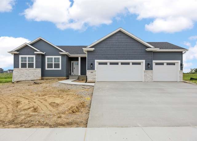 Property at 7509 Country Ridge Dr NW, Cedar Rapids, IA 52405, 4 beds, 2 baths