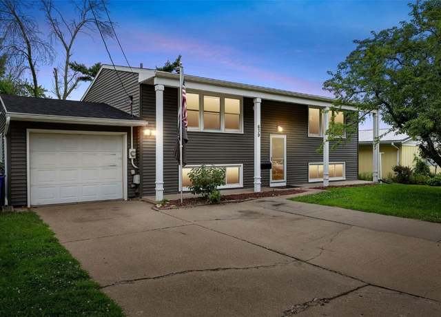 Property at 639 40th Street St SE, Cedar Rapids, IA 52403, 4 beds, 2 baths