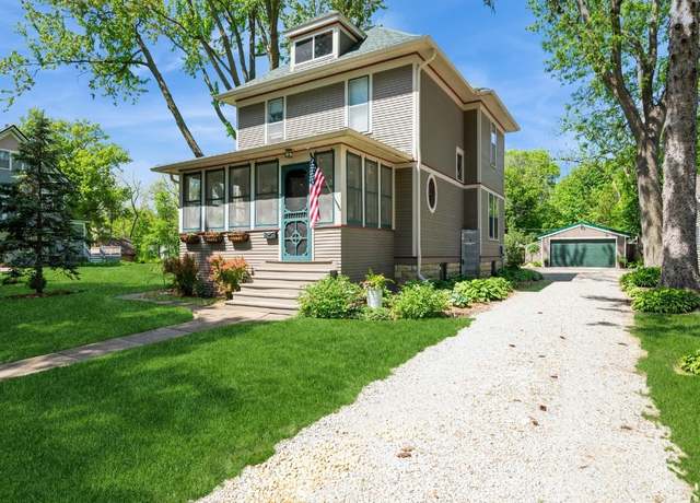 Property at 719 3rd Ave NW, Mt Vernon, IA 52314, 3 beds, 2 baths