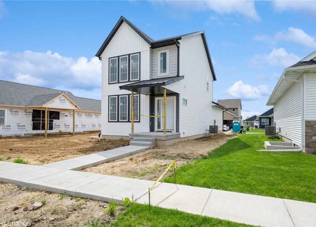 Property at 2734 Rookwood Ln, Marion, IA 52302, 2 beds, 2.5 baths