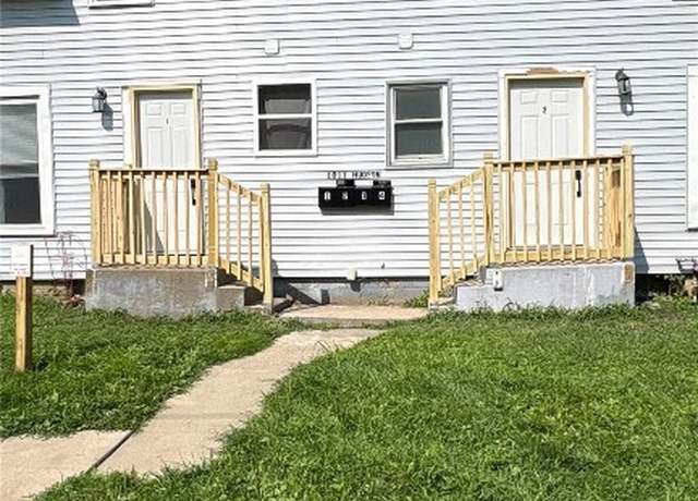 Property at 1011 Hudson Ave, Iowa City, IA 52246