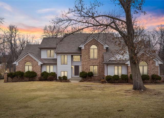 Property at 4850 Autumn Dr, Cedar Rapids, IA 52411, 4 beds, 2.5 baths