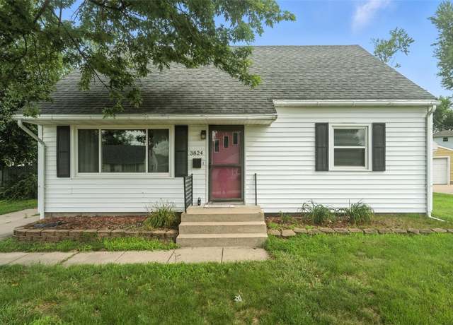 Property at 3824 Dalewood Ave SE, Cedar Rapids, IA 52403, 3 beds, 1.5 baths