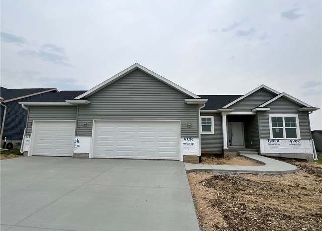 Property at 1442 Cardinal Dr, Fairfax, IA 52228, 3 beds, 2 baths
