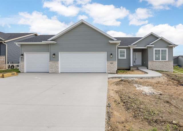 Property at 1442 Cardinal Dr, Fairfax, IA 52228, 3 beds, 2 baths