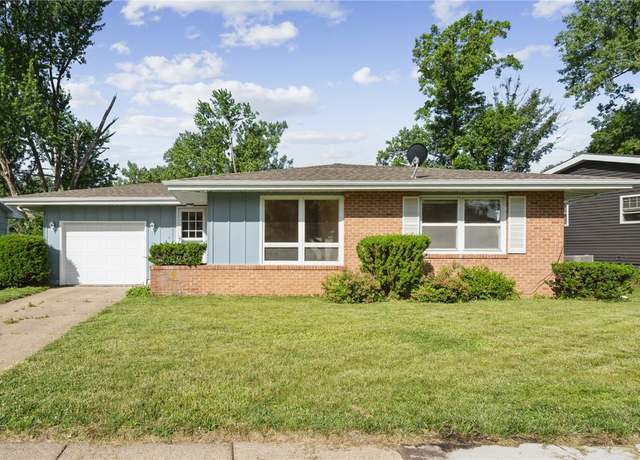 Property at 243 Crandall Dr NE, Cedar Rapids, IA 52402, 3 beds, 2.5 baths