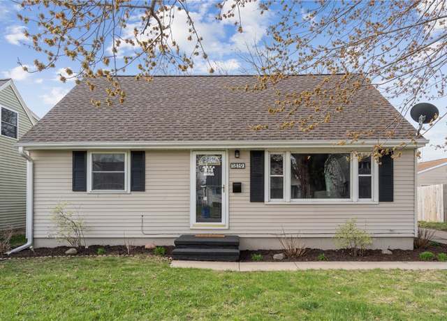 Property at 1819 9th SW, Cedar Rapids, IA 52404, 3 beds, 2 baths