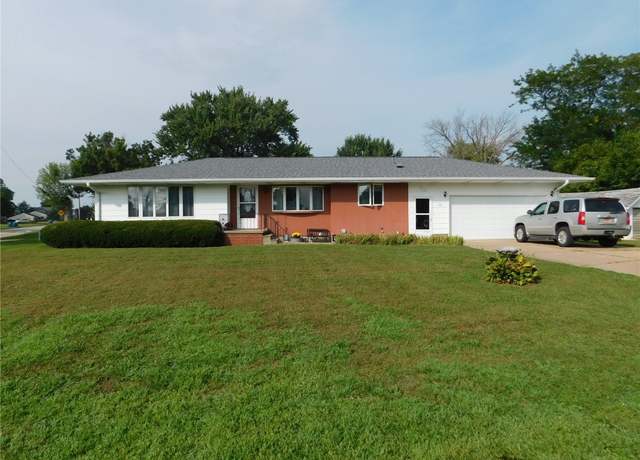 Property at 102 E Preston St, Stanwood, IA 52337, 2 beds, 2 baths