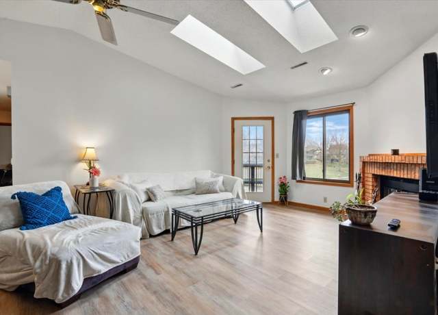 Property at 2050 Holiday Rd Unit C3, Coralville, IA 52241, 2 beds, 1.5 baths