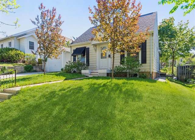 Property at 2127 E Ave NE, Cedar Rapids, IA 52402, 5 beds, 1 bath