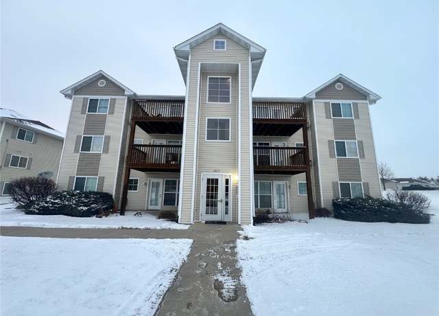 Property at 6615 Creekside Dr NE #2, Cedar Rapids, IA 52402, 2 beds, 1 bath