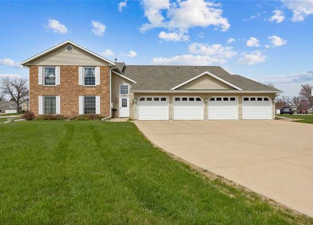 Property at 6106 Greenbriar Ln SW Unit D, Cedar Rapids, IA 52404, 2 beds, 1 bath