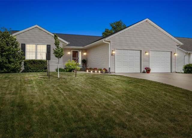 Property at 710 10th Ave Ave SW, Mt Vernon, IA 52314, 4 beds, 3 baths
