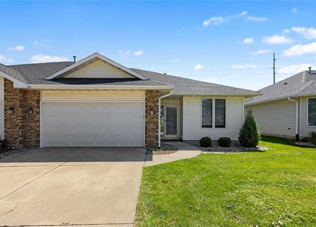 Property at 3021 Yorkshire Dr. Dr NE, Cedar Rapids, IA 52402, 2 beds, 2 baths