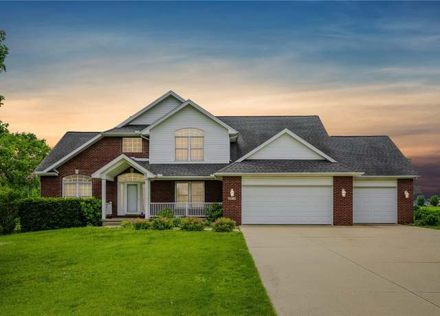 Property at 5515 W Mustang Rd NE, Cedar Rapids, IA 52411, 4 beds, 3.5 baths