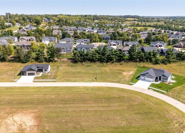 Property at 3661 Mclain Way, Hiawatha, IA 52233