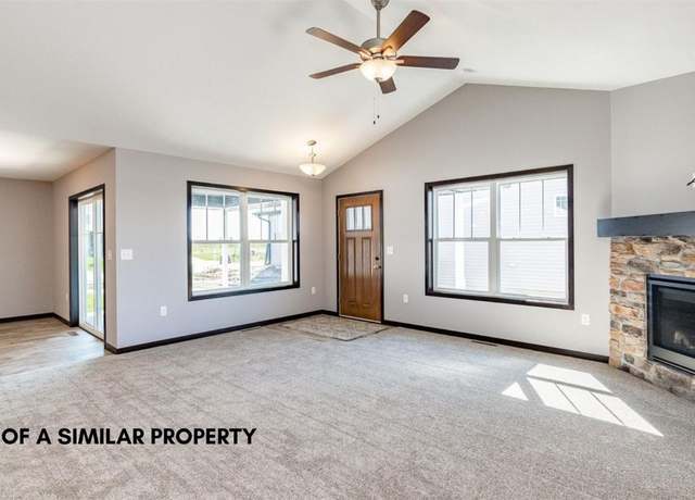 Property at 1623 Petrus Dr NE, Cedar Rapids, IA 52402, 2 beds, 2 baths