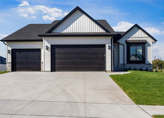 Property at 3263 Platinum Way, Marion, IA 52302, 3 beds, 2 baths