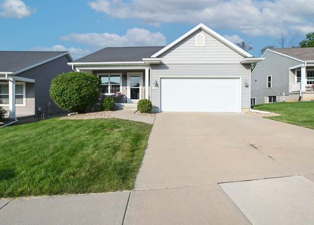 Property at 2065 Rosewood Dr NW, Cedar Rapids, IA 52405, 2 beds, 1 bath