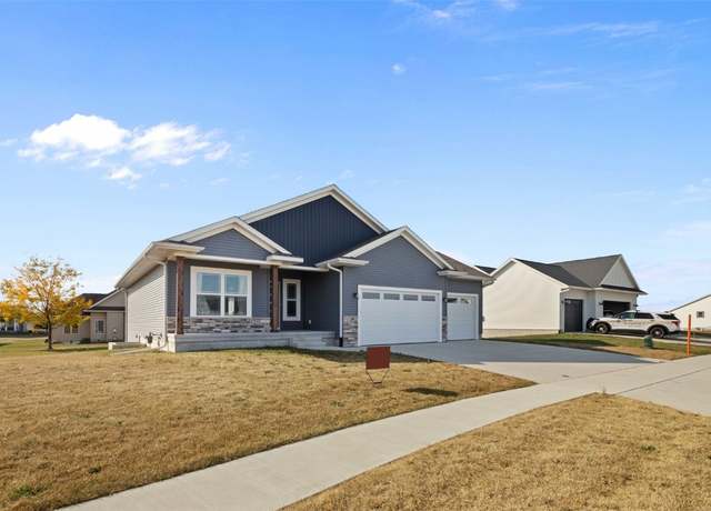Property at 355 Linden St. St, Alburnett, IA 52202, 4 beds, 3 baths