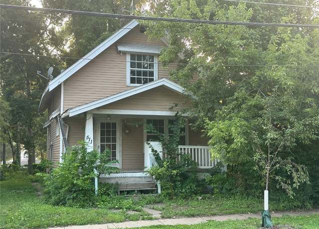 Property at 511 18th St St SE, Cedar Rapids, IA 52403, 2 beds, 1 bath