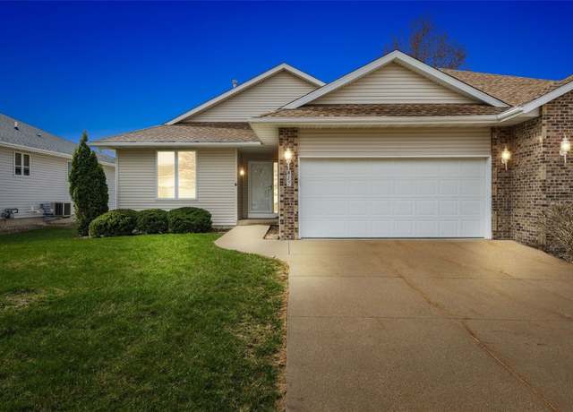 Property at 817 Winterberry Pl NE, Cedar Rapids, IA 52402, 3 beds, 3 baths