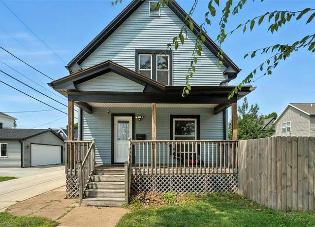 Property at 716 Ellis Blvd NW, Cedar Rapids, IA 52405, 3 beds, 1 bath