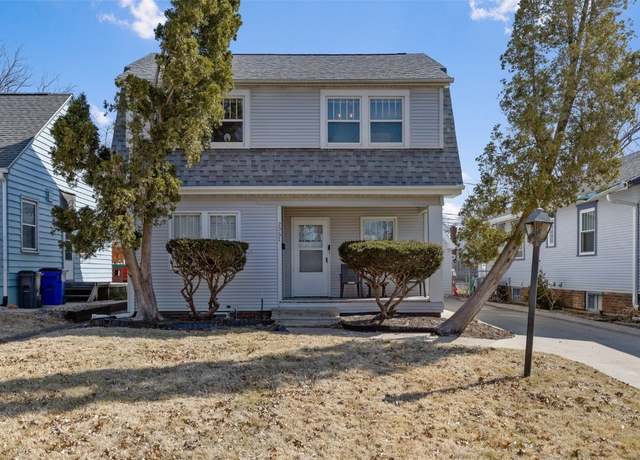 Property at 2067 Linn Blvd Blvd SE, Cedar Rapids, IA 52403, 3 beds, 1 bath
